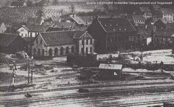Erstes Bahnhofsgebäude in Vohwinkel um 1880 ??? (Quelle Kiessling VOHWINKEL Vergangenheit und Gegenwart 1974)